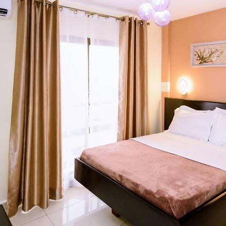 Serena Hotel Douala Eksteriør bilde