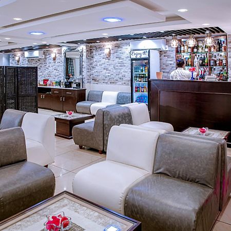 Serena Hotel Douala Eksteriør bilde