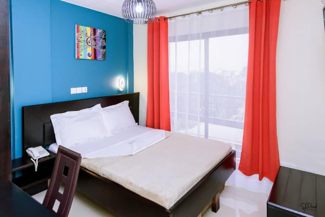 Serena Hotel Douala Eksteriør bilde