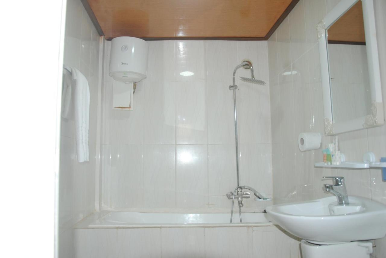 Serena Hotel Douala Eksteriør bilde