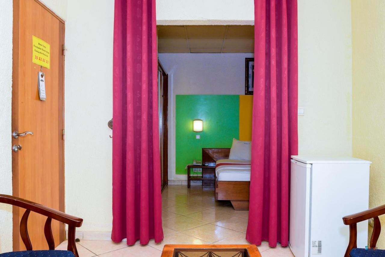 Serena Hotel Douala Eksteriør bilde