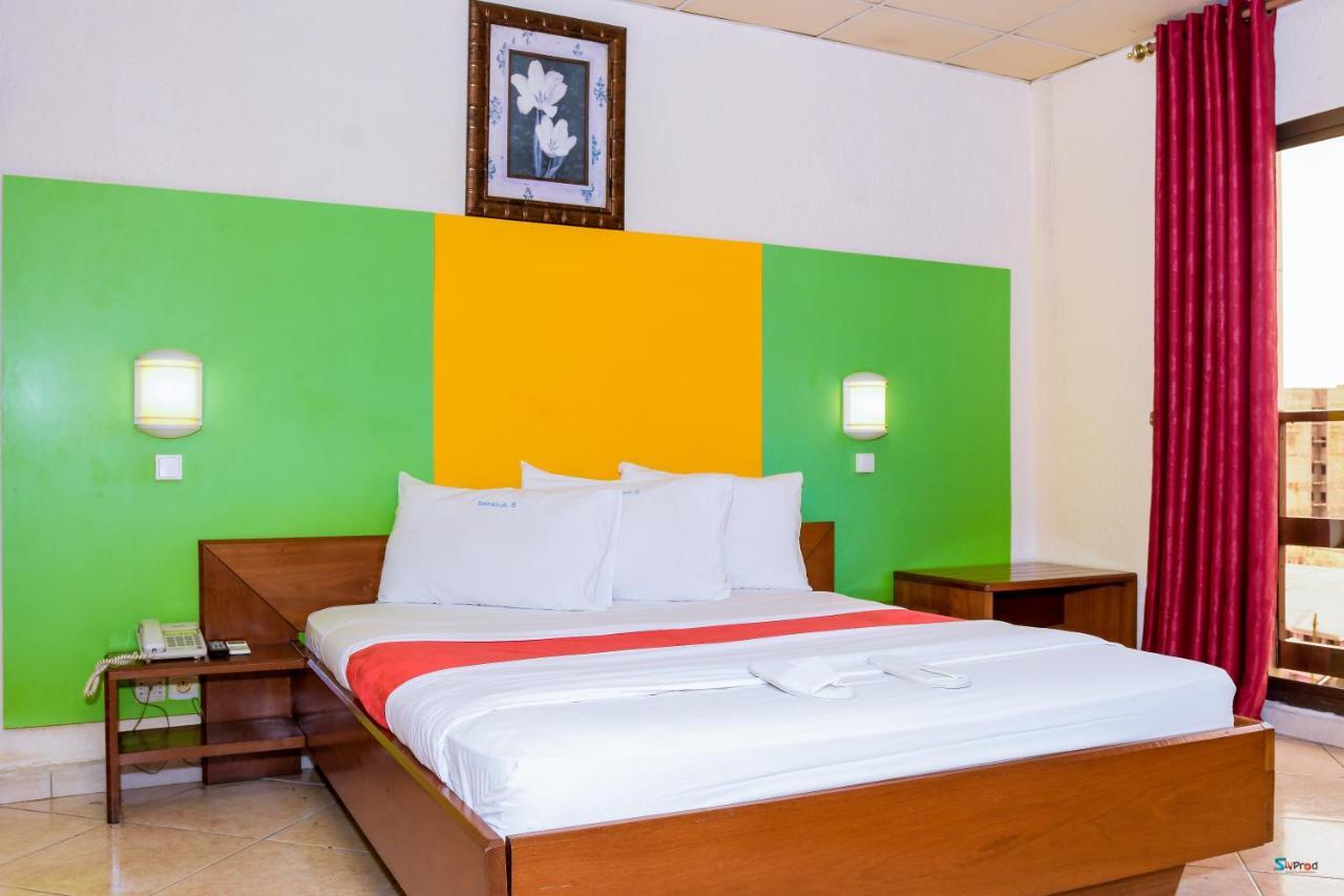 Serena Hotel Douala Eksteriør bilde