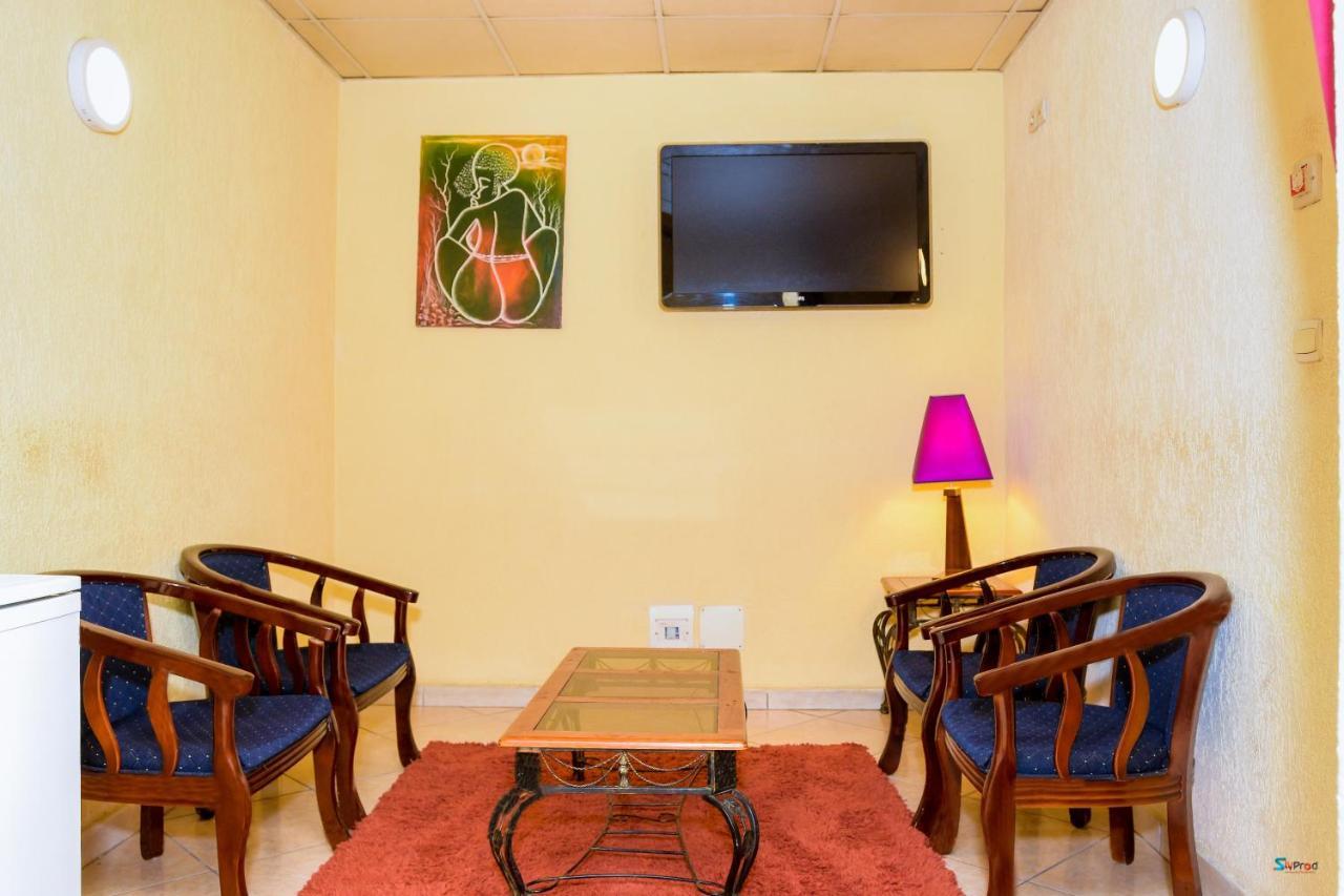 Serena Hotel Douala Eksteriør bilde